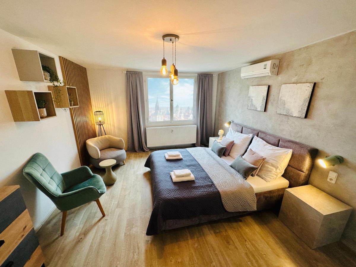 Beautiful Apartment Dlouha Praag Buitenkant foto
